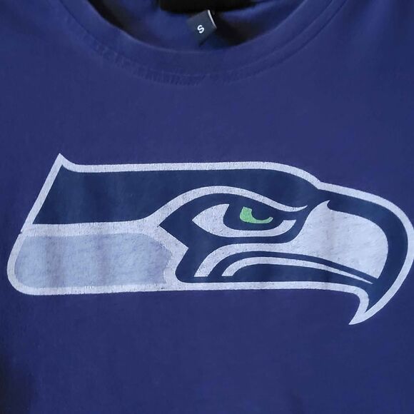 Men's Size Small NFL Seattle Seahawks T-shirt Short Sleeve - Picture 2 of 5
